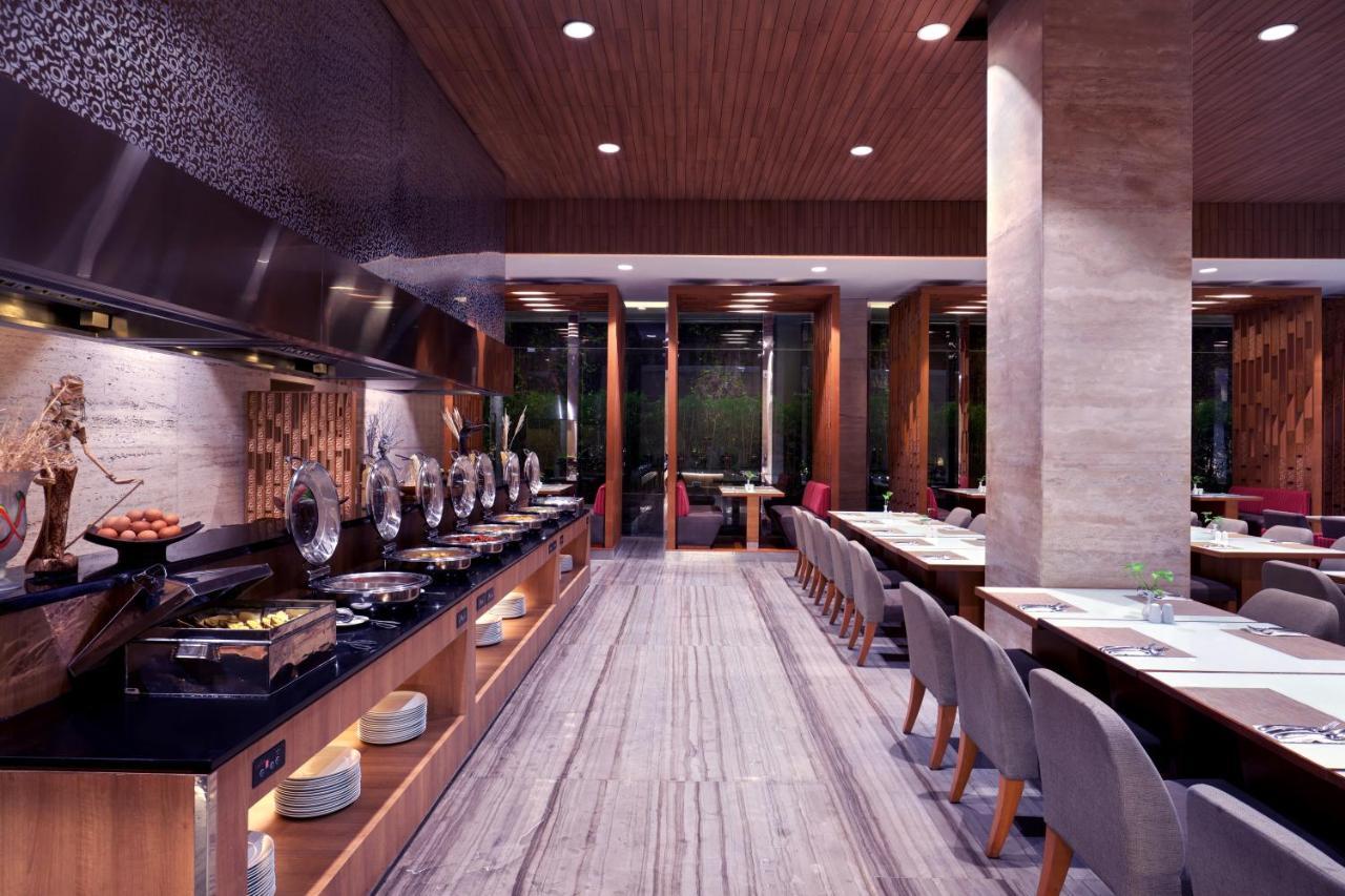 Grand Mercure Jakarta Harmoni Екстериор снимка